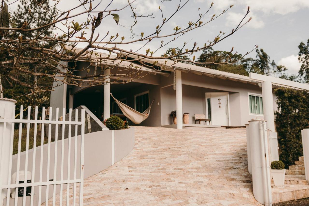 Casa Confortavel Em Local Tranquilo. Rodeio Exterior photo